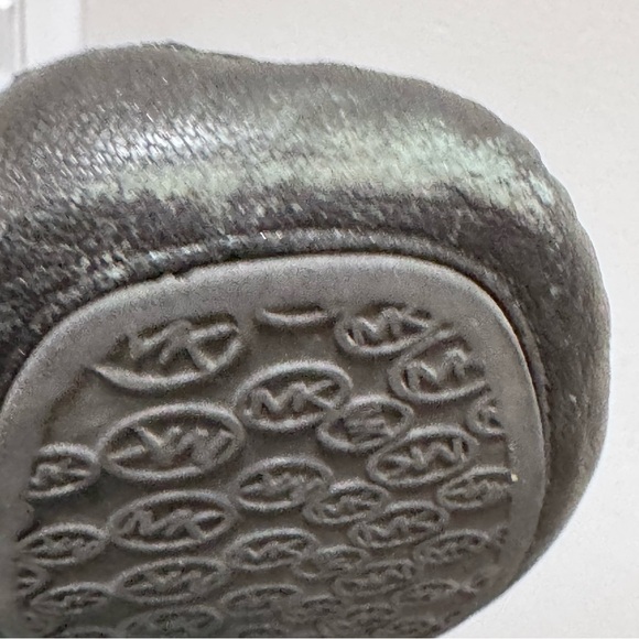 Michael Kors Women's HAMILTON MK Padlock Loafer Size 7 - Picture 9 of 14